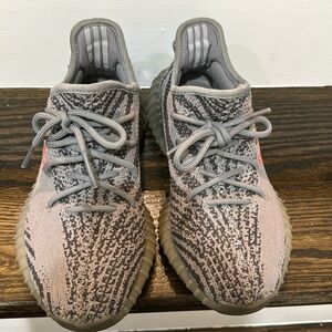 Yeezy 350 V2